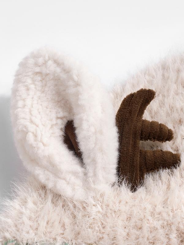 Wool Christmas Beanie – Warm, Soft & Festive Holiday Style