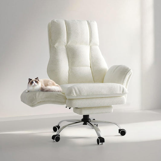 Ergonomic computer game chair with pet-flipping armrests