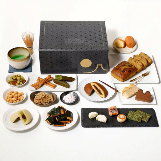 Premium Curated Japanese Snack Box (20+ Full-Sized Snacks)